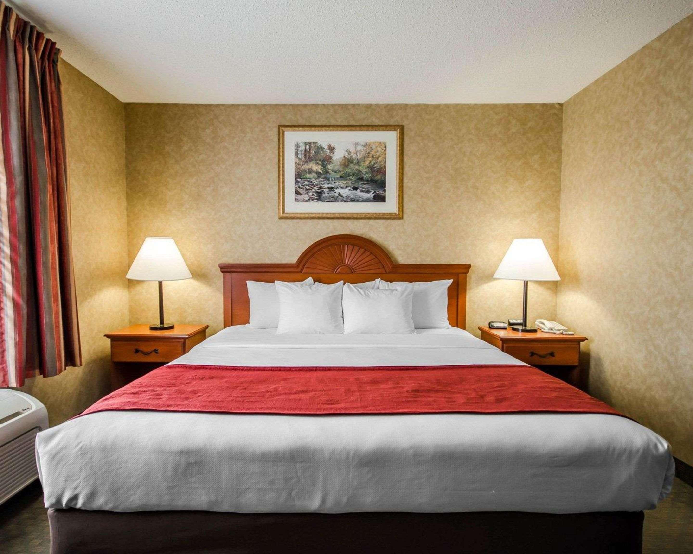Quality Inn & Suites Rockport-Owensboro North Gold Award Winner Exterior photo